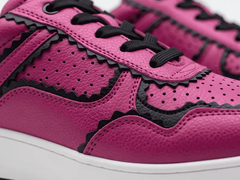 Stylowe sneakersy damskie – must have w twojej szafie